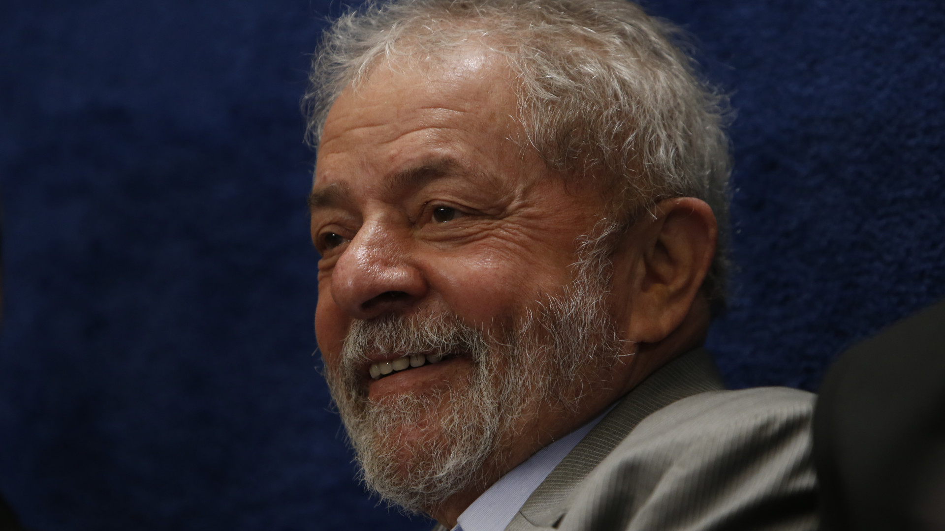 Lula sobre Bolsonaro: ‘Presidente incapaz e que nos enche de vergonha’