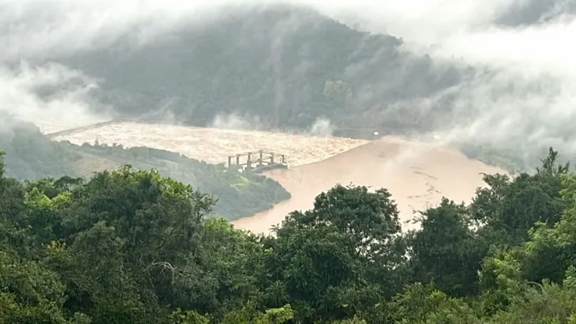Temporal no RS: barragem 14 de Julho se rompe parcialmente, diz governador