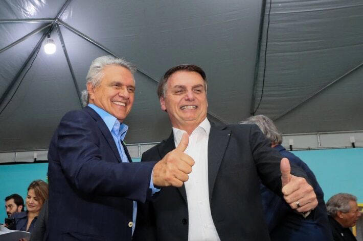 Bolsonaro chama Caiado de ‘covarde’ e volta a criticar isolamento na pandemia de covid-19