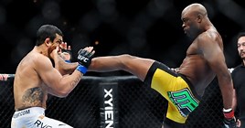 Vitor Belfort atribui derrota para Anderson Silva a um erro tático e crava: ‘Ganharia nove de dez lutas’