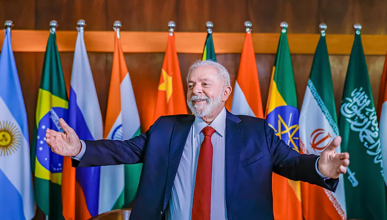 Lula defende criação de meios de pagamento para transações entre países-membros dos Brics